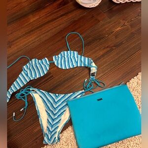 TRIANGLE SWIMSUIT